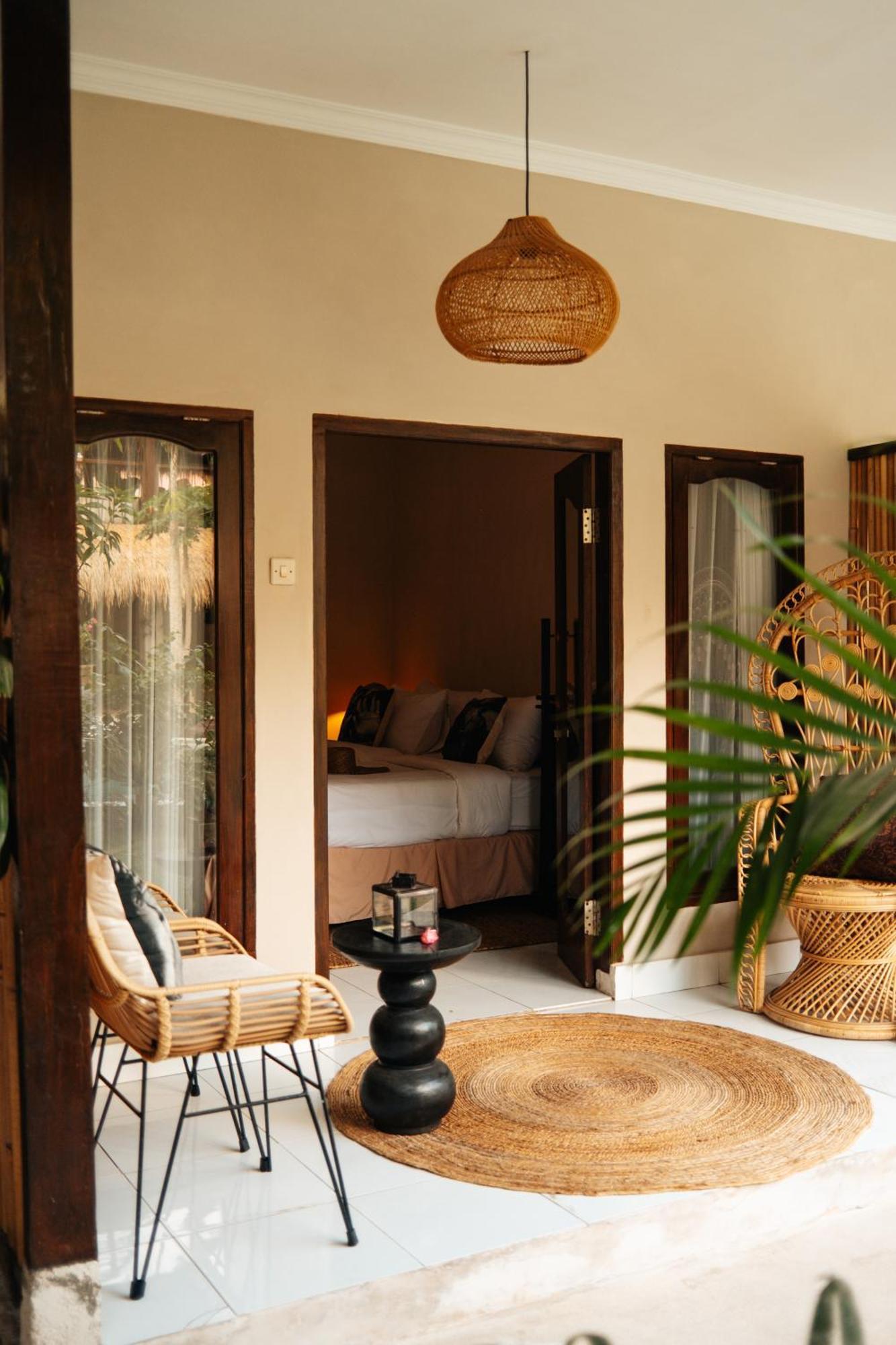Hani Hideaway